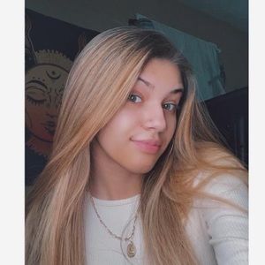 Meet your Posher, Lilly